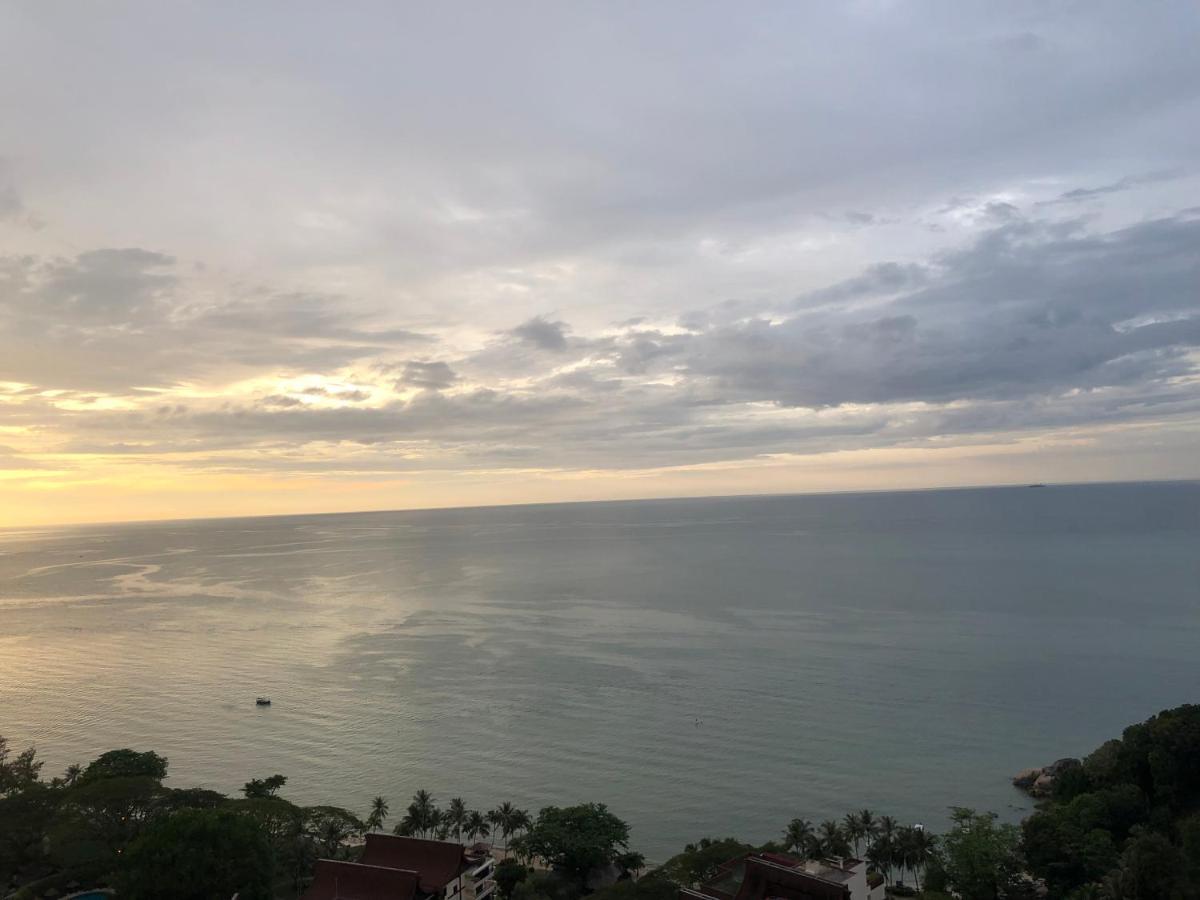 Beach Resort Home Stay Sri Sayang Apartment Batu Ferringhi 2Bedroom Exterior photo